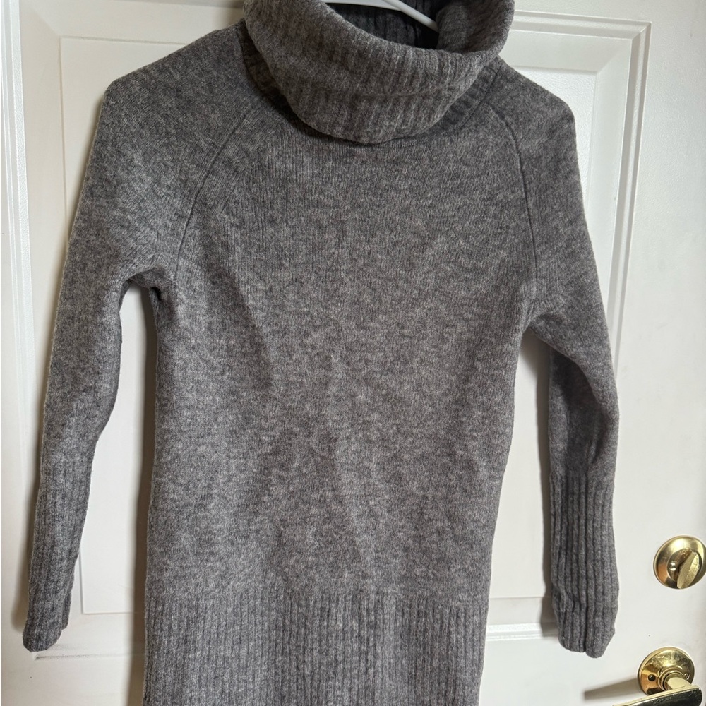 Banana Republic Gray Cowl Turtleneck Sweater